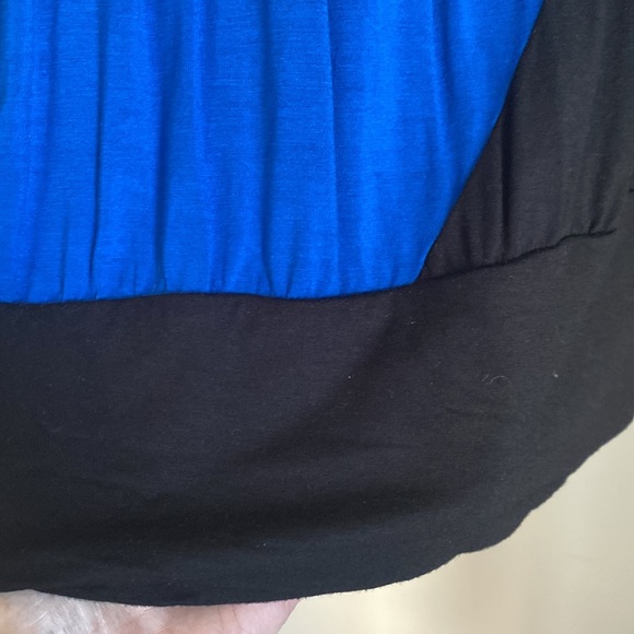 INC XL sleeveless top. Multicolor blues and black. - Picture 3 of 4